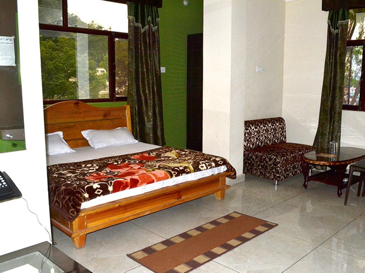 Oyo 37525 Hotel Mall Palace Pithorāgarh Dış mekan fotoğraf