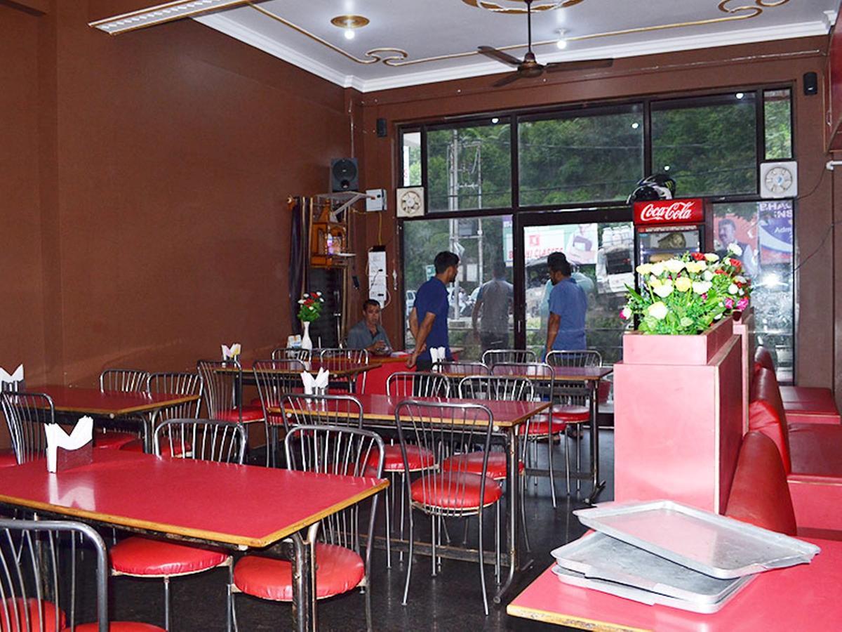 Oyo 37525 Hotel Mall Palace Pithorāgarh Dış mekan fotoğraf