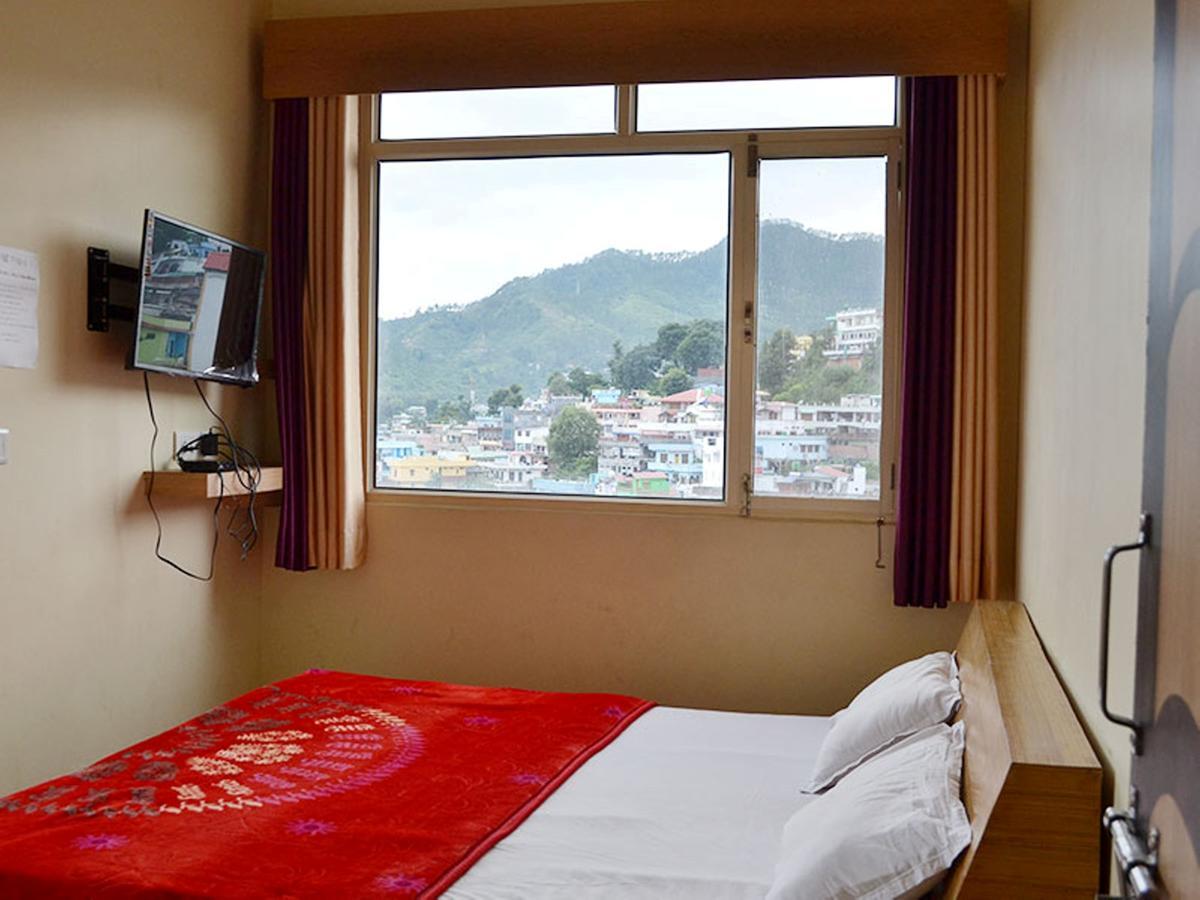 Oyo 37525 Hotel Mall Palace Pithorāgarh Dış mekan fotoğraf