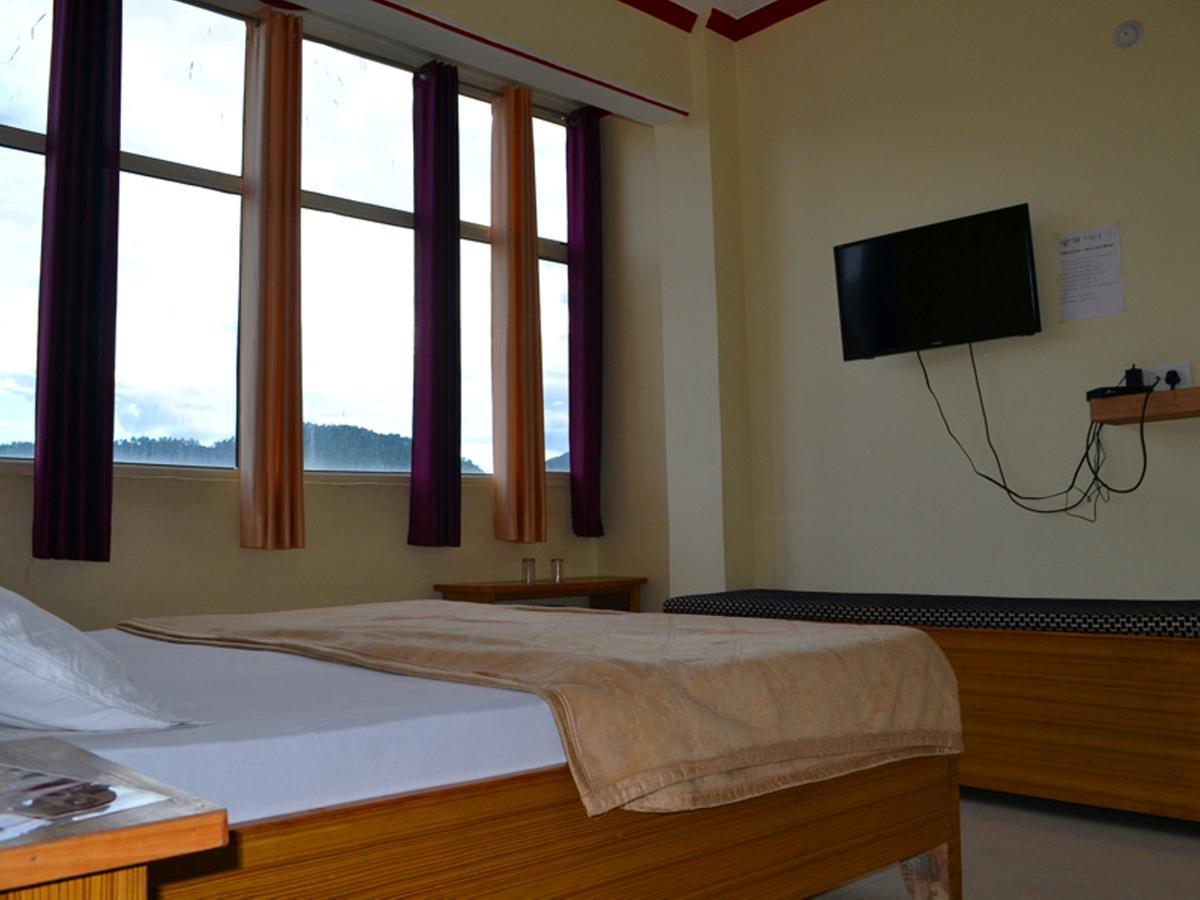 Oyo 37525 Hotel Mall Palace Pithorāgarh Dış mekan fotoğraf