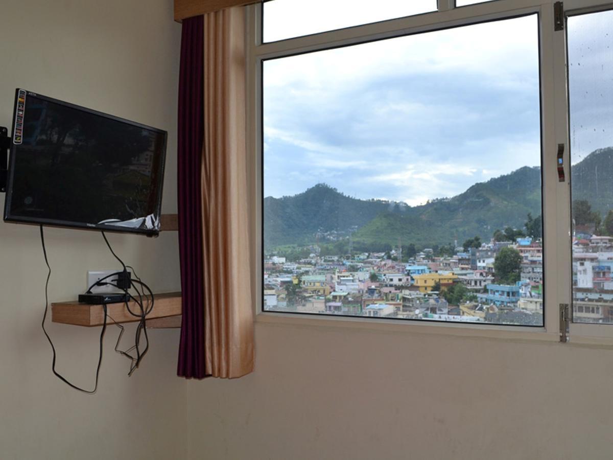 Oyo 37525 Hotel Mall Palace Pithorāgarh Dış mekan fotoğraf