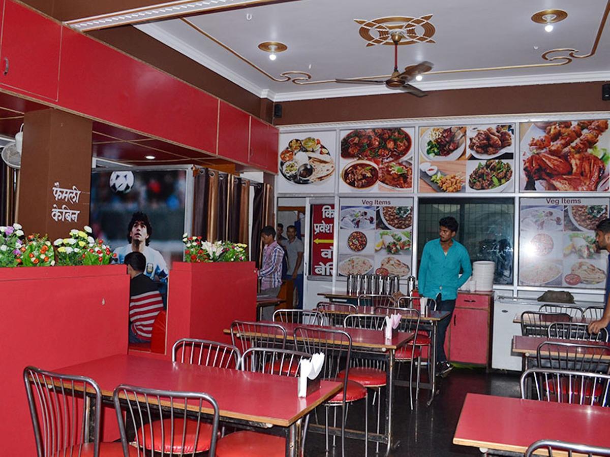 Oyo 37525 Hotel Mall Palace Pithorāgarh Dış mekan fotoğraf