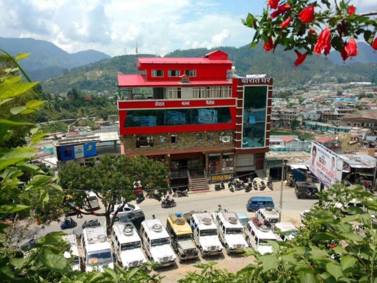 Oyo 37525 Hotel Mall Palace Pithorāgarh Dış mekan fotoğraf