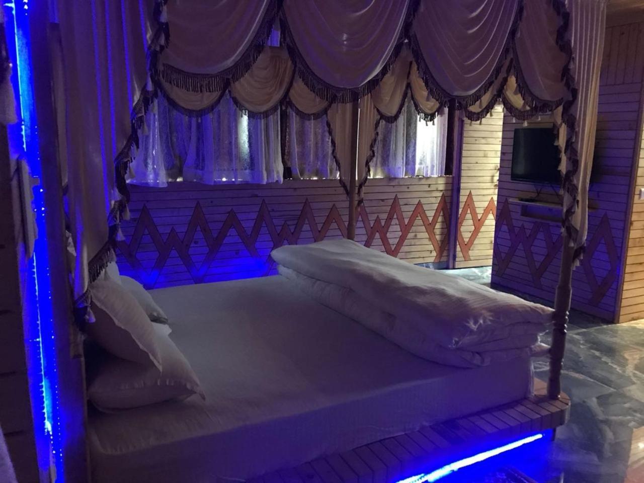 Oyo 37525 Hotel Mall Palace Pithorāgarh Dış mekan fotoğraf
