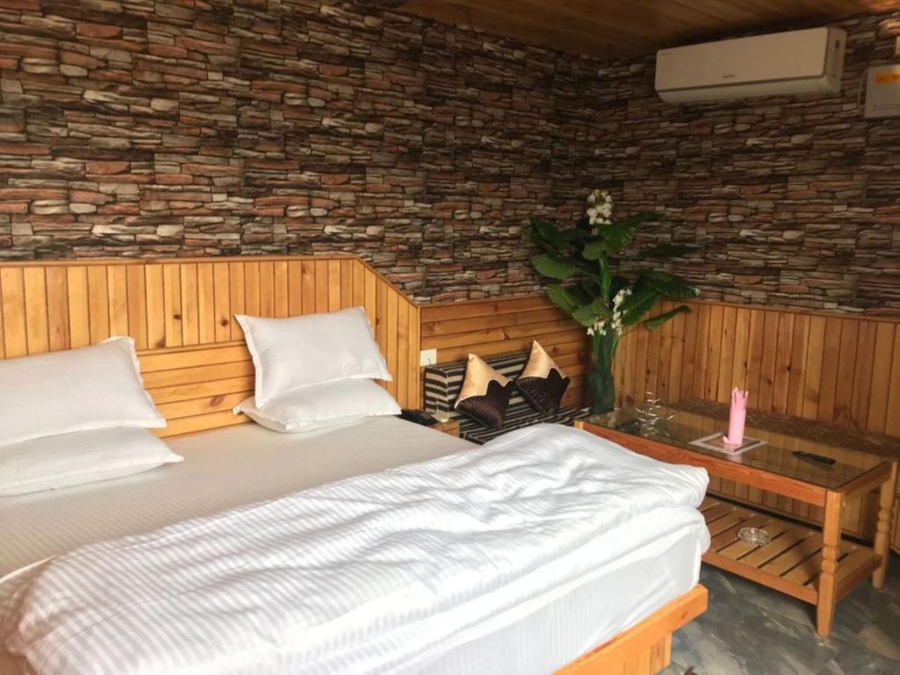 Oyo 37525 Hotel Mall Palace Pithorāgarh Dış mekan fotoğraf