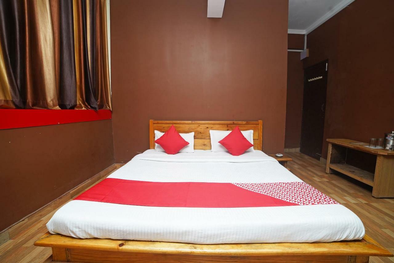 Oyo 37525 Hotel Mall Palace Pithorāgarh Dış mekan fotoğraf