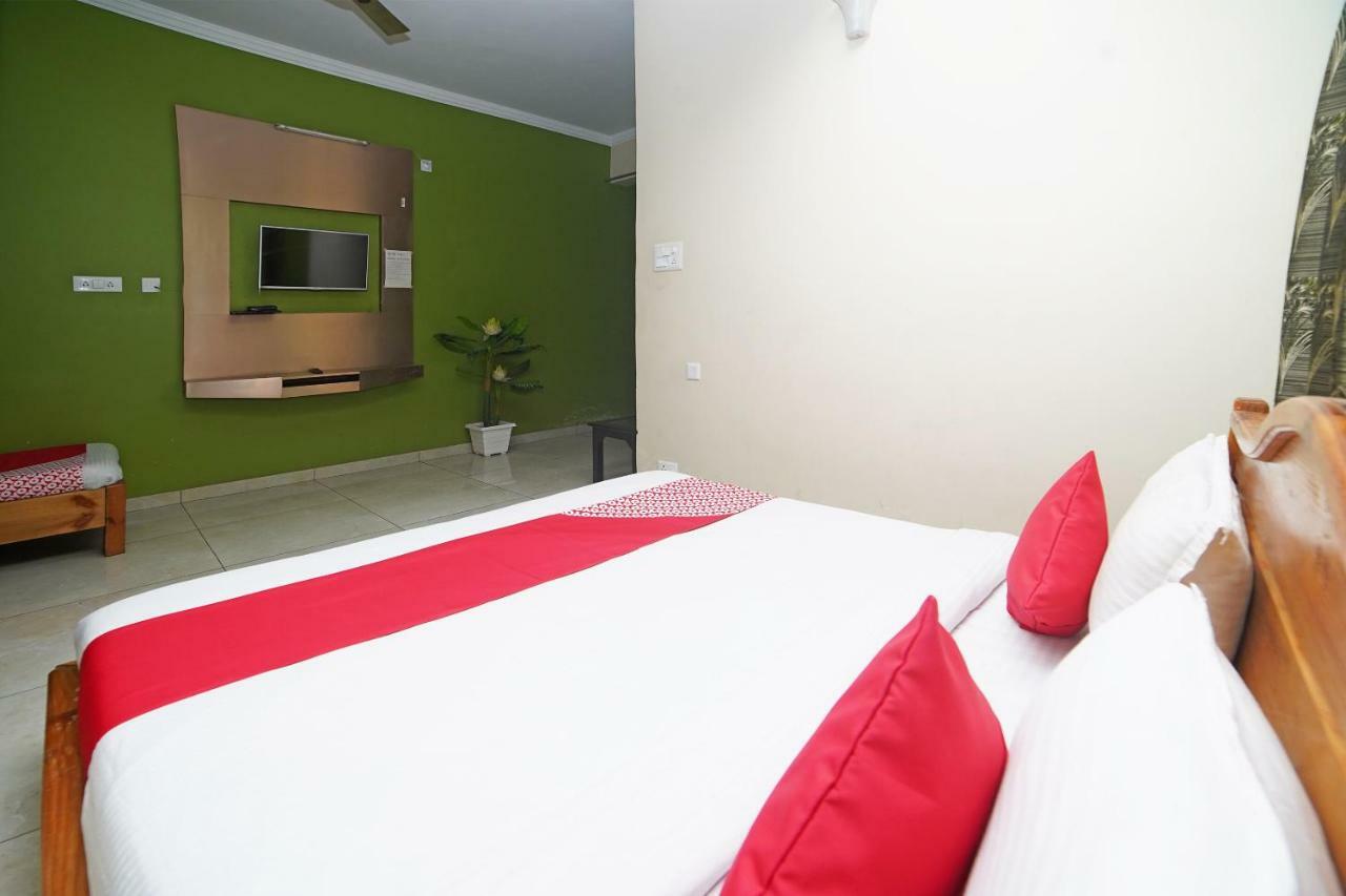 Oyo 37525 Hotel Mall Palace Pithorāgarh Dış mekan fotoğraf