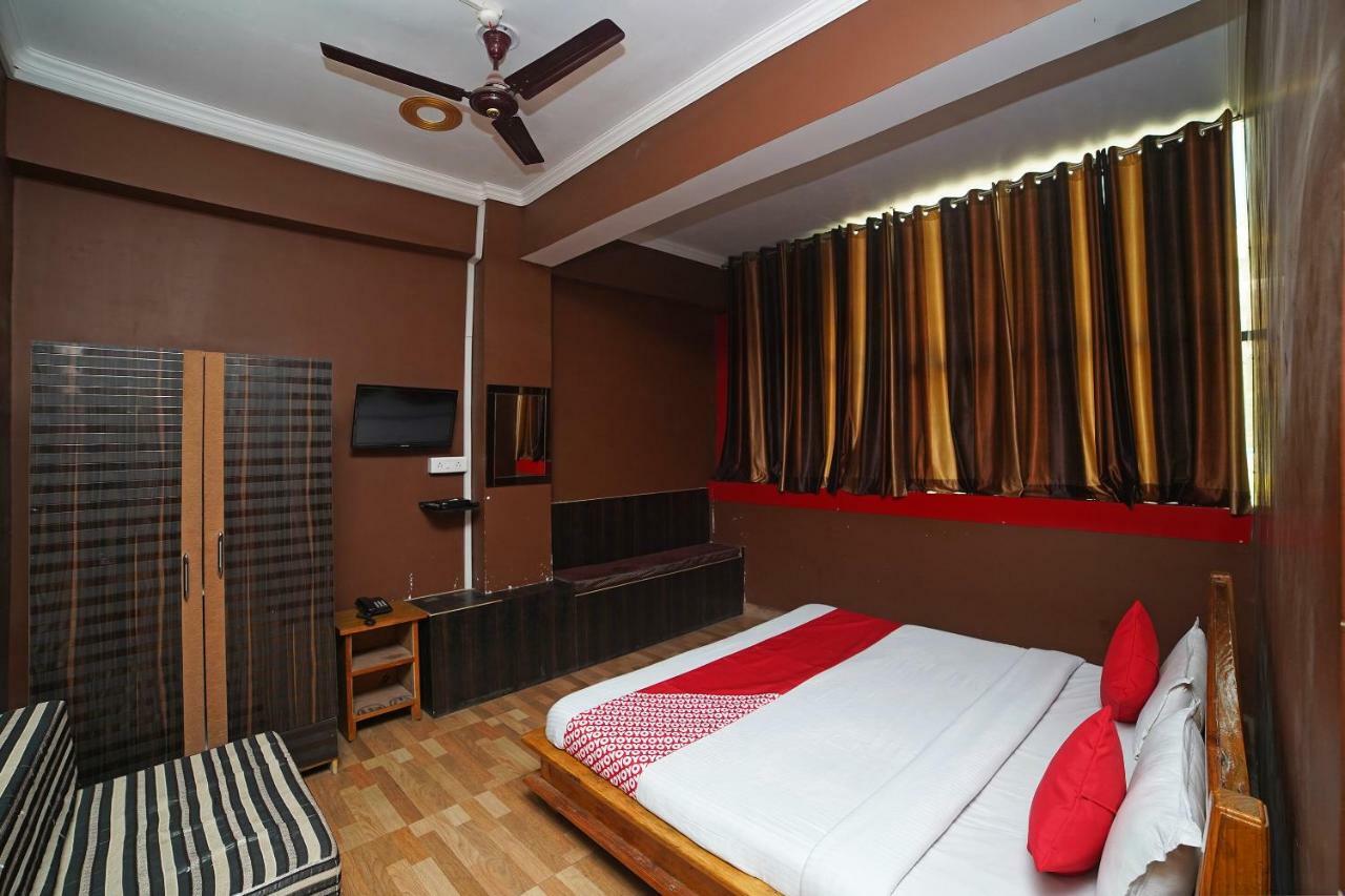 Oyo 37525 Hotel Mall Palace Pithorāgarh Dış mekan fotoğraf
