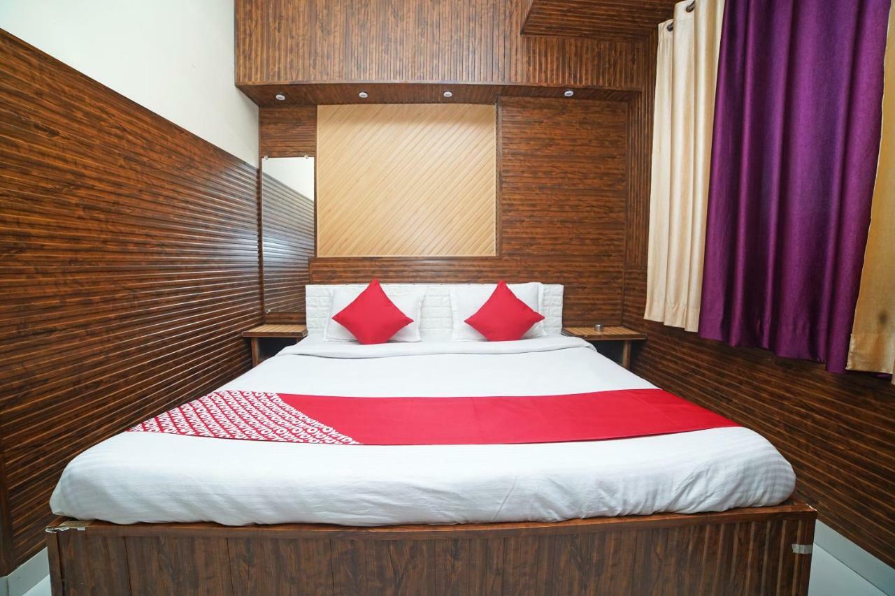 Oyo 37525 Hotel Mall Palace Pithorāgarh Dış mekan fotoğraf