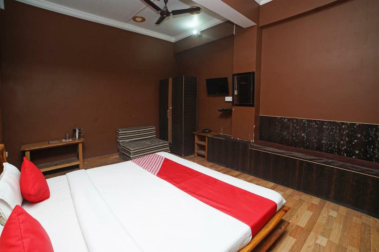Oyo 37525 Hotel Mall Palace Pithorāgarh Dış mekan fotoğraf