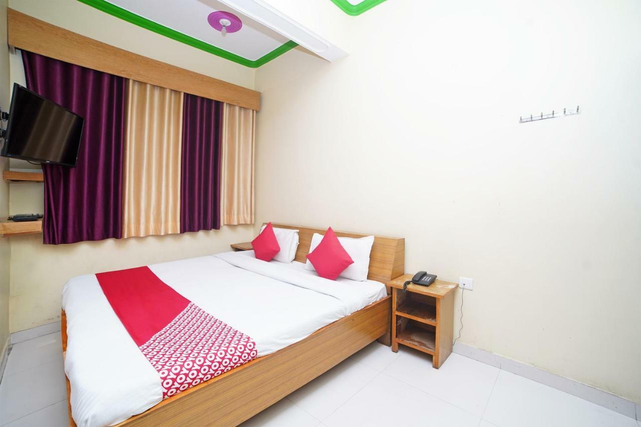 Oyo 37525 Hotel Mall Palace Pithorāgarh Dış mekan fotoğraf